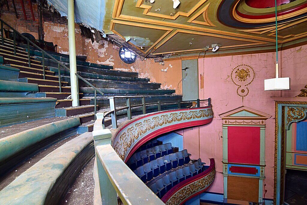 Doncaster grand theatre may 2016